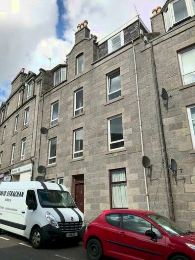 1 Bedroom Flat To Rent In Esslemont Avenue, Aberdeen, AB25