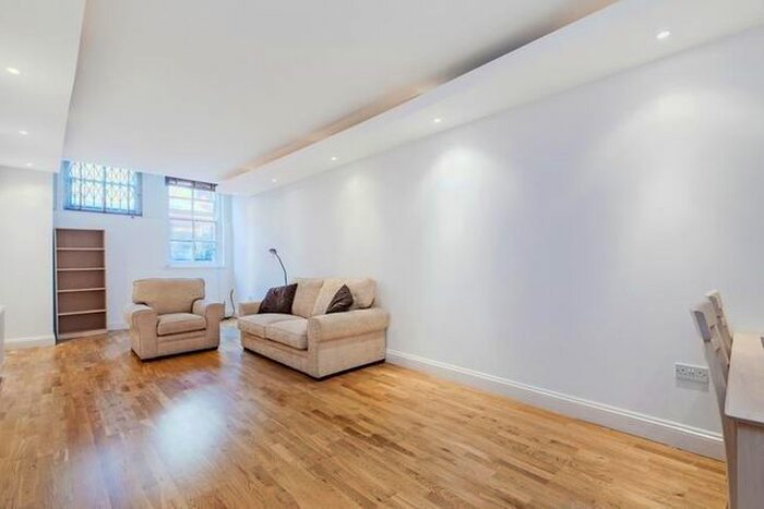 1 Bedroom Flat To Rent In Weymouth Mews, London, W1G