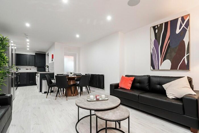 6 Bedroom House To Rent In Needham Road, Liverpool, L7