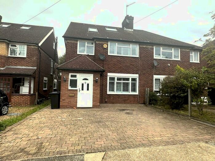 4 Bedroom Semi-Detached House To Rent In Woodlands Avenue, Ruislip, HA4