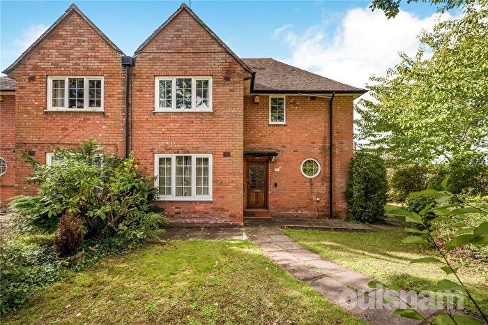 3 Bedroom Semi-Detached House For Sale In Weoley Hill, Bournville Village Trust, Selly Oak, Birmingham, B29