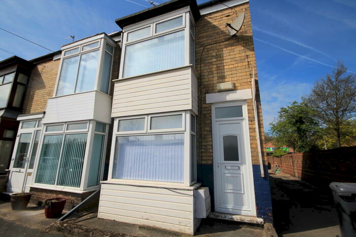 2 Bedroom Terraced House To Rent In Dansom Lane North, Hull, HU8