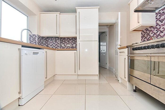 1 Bedroom Flat To Rent In Trelawney Park, Brislington, Bristol, BS4