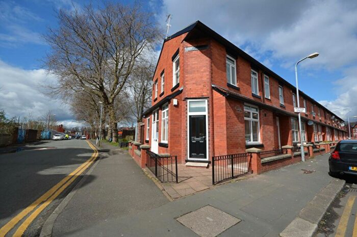 1 Bedroom Apartment To Rent In Chapel Street, Levenshulme, Manchester, M19