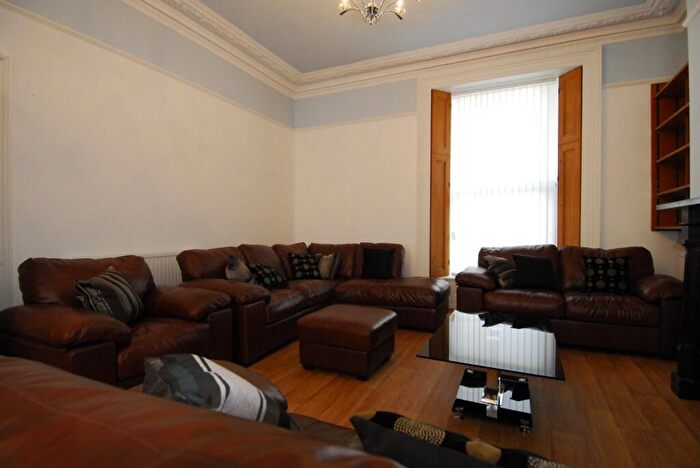 13 Bedroom Terraced House To Rent In North Hill, Plymouth, PL4
