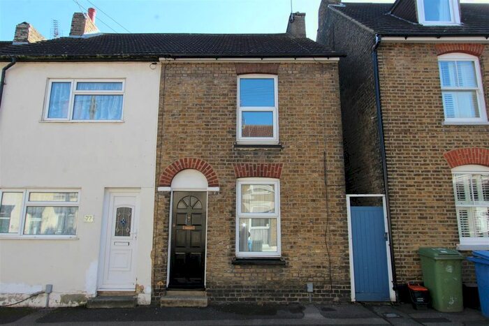2 Bedroom Semi-Detached House To Rent In William Street, Sittingbourne, ME10