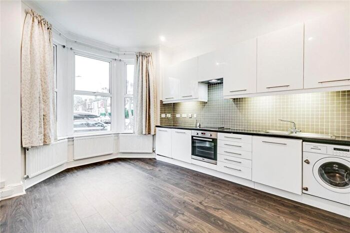 1 Bedroom Flat To Rent In Hartland Road, Queen's Park, NW6