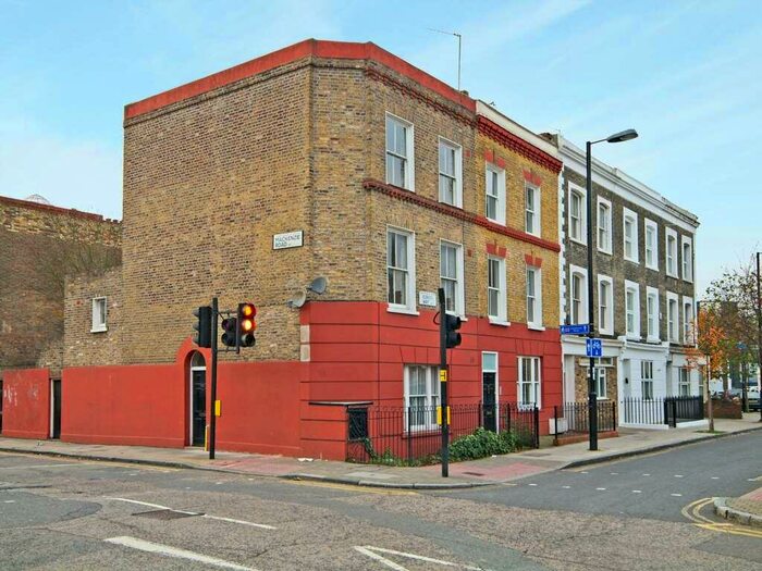 3 Bedroom Maisonette To Rent In Roman Way, Caledonian Road, Barnsbury, Islington, N7