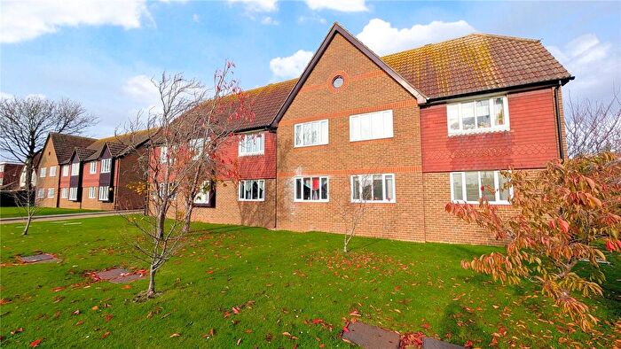 1 Bedroom Flat For Sale In Worthing Road, Wick, Littlehampton, West Sussex, BN17