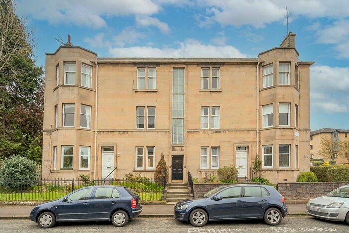 2 Bedroom Flat To Rent In Comely Bank Grove, Edinburgh, EH4