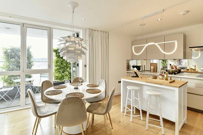 2 Bedroom Flat For Sale In Glenthorne Road, Hammersmith, W6