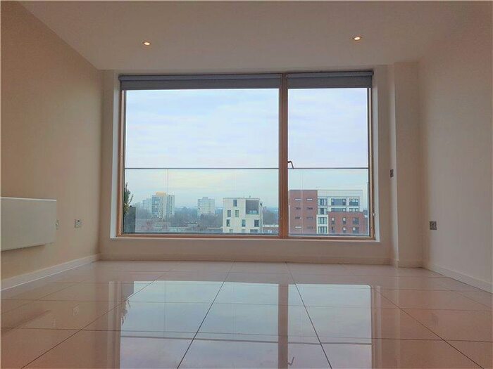 1 Bedroom Apartment To Rent In Apt . :: Ice Plant, M4