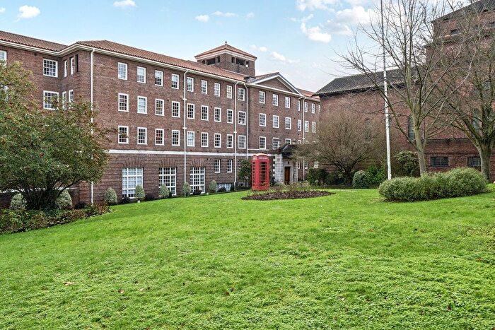 Studio To Rent In Scott Avenue, Putney, London, SW15