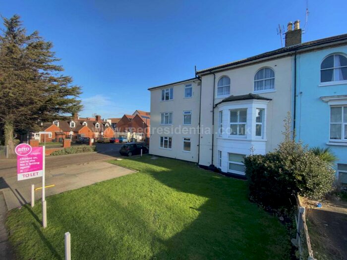 1 Bedroom Flat To Rent In North Road, Westcliff On Sea, SS0