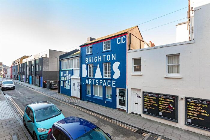 4 Bedroom Flat To Rent In North Road, Brighton, BN1
