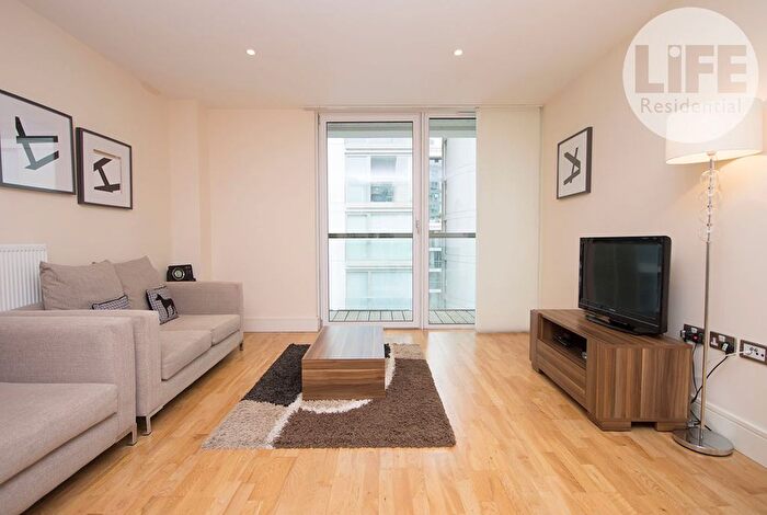 1 Bedroom Flat To Rent In Lanterns Way, Canary Wharf, E14