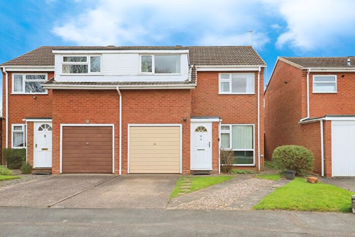 3 Bedroom Semi-Detached House For Sale In Biggin Close, Perton Wolverhampton, Staffordshire, WV6