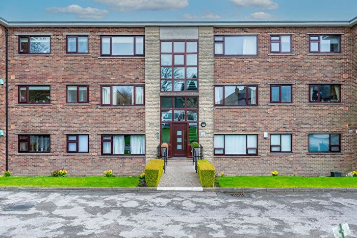 2 Bedroom Flat For Sale In Bents View, Bents Green, S11