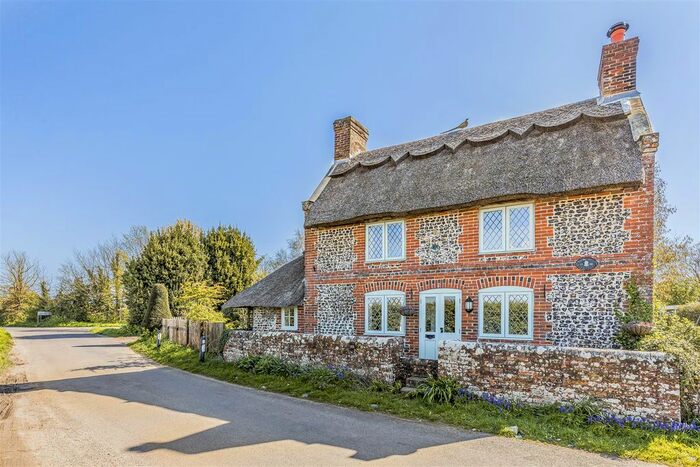2 Bedroom Cottage For Sale In Chidham Lane, Chidham, Chichester, PO18