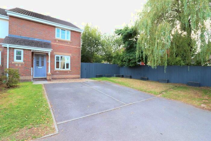 3 Bedroom Semi-Detached House To Rent In Maes Y Wennol, Miskin, Pontyclun, CF72