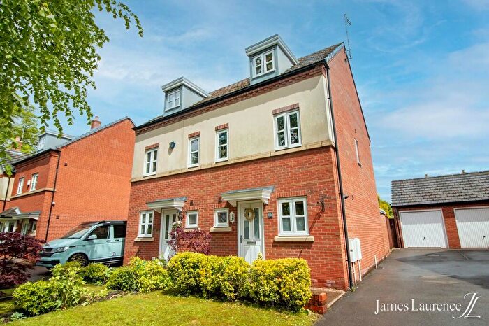 3 Bedroom Town House To Rent In Charlotte Road, Edgbaston, B15
