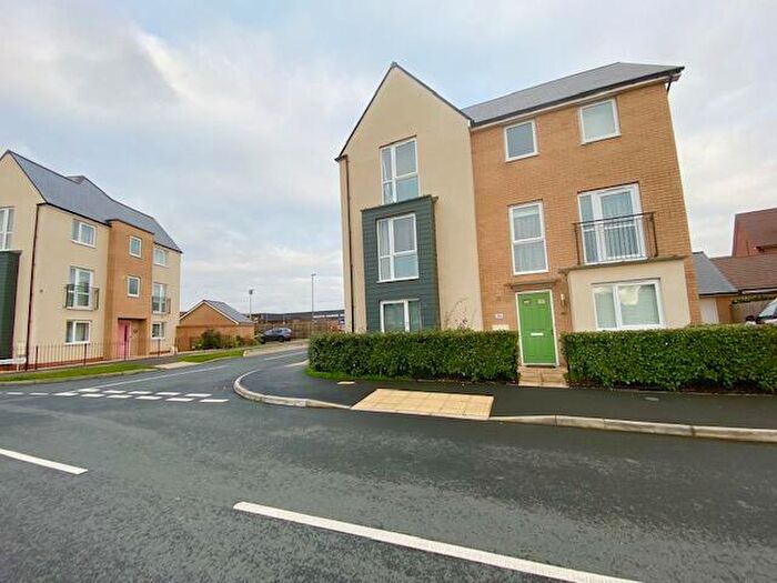 4 Bedroom Semi-Detached House To Rent In Vanguard Circle, Brooklands, Milton Keynes, MK10