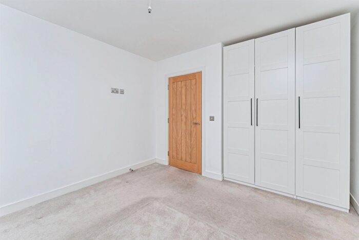 1 Bedroom Flat For Sale In Canal Street, Chester, CH1