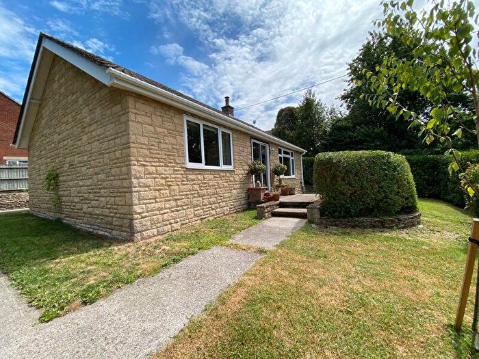 2 Bedroom Detached Bungalow For Sale In King Lane, Warminster, BA12