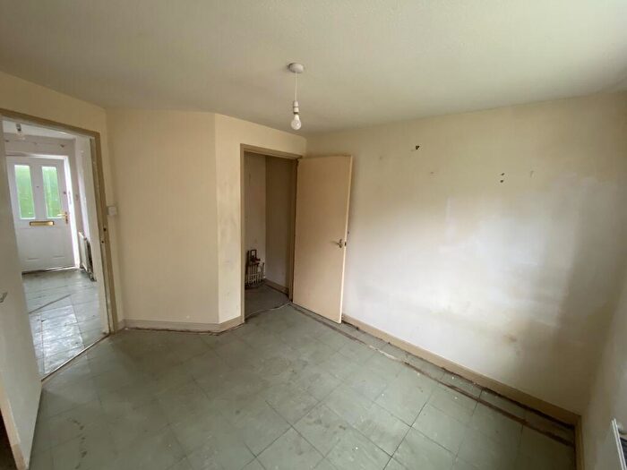 1 Bedroom Flat For Sale In Flat Challenor Close, Abingdon, Oxfordshire, OX14