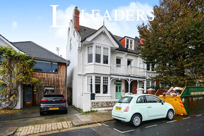 5 Bedroom End Of Terrace House To Rent In Avondale Road, Hove, BN3