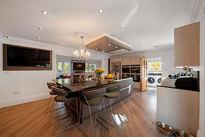 5 Bedroom Detached House For Sale In Division Lane, Blackpool, FY4