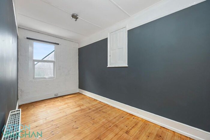3 Bedroom Flat To Rent In Gloucester Place, Brighton, BN1