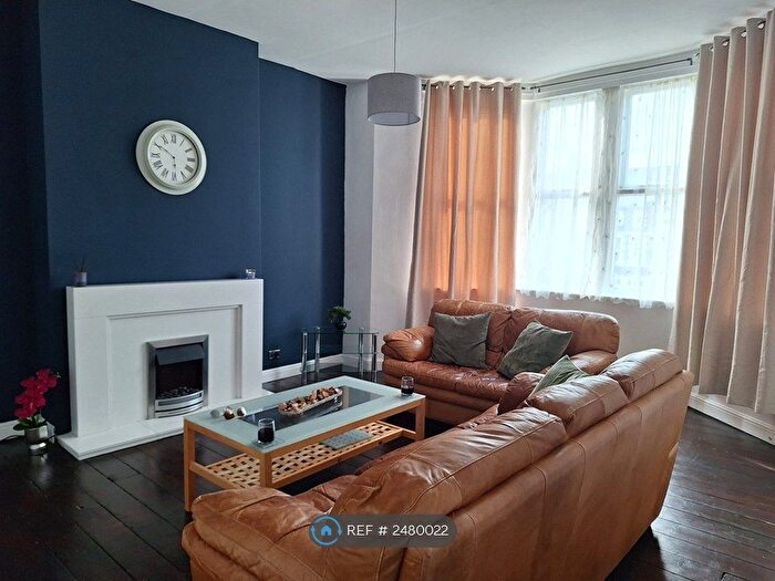 2 Bedroom Maisonette To Rent In Newport Road, Cardiff, CF24