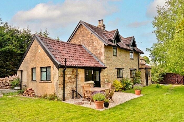 2 Bedroom Detached House For Sale In Farleigh Wick, Bradford-On-Avon, BA15