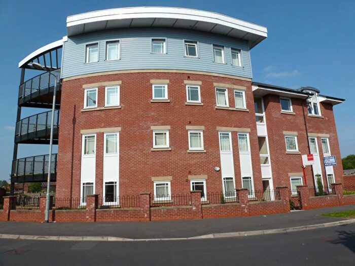 2 Bedroom Apartment To Rent In Drayton Street, Hulme, Manchester, M15