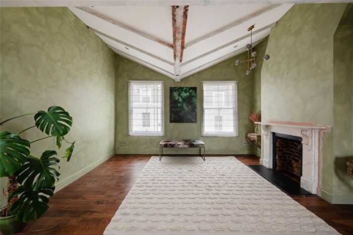 3 Bedroom Detached House To Rent In Campden Hill Road, Kensington, W8