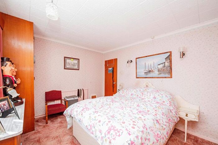 3 Bedroom Detached Bungalow For Sale In Beach Drive, Scratby, Great Yarmouth, NR29
