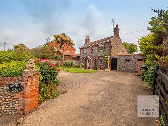 3 Bedroom Detached House For Sale In Mayfield, Coast Road, Bacton, Norfolk, NR12