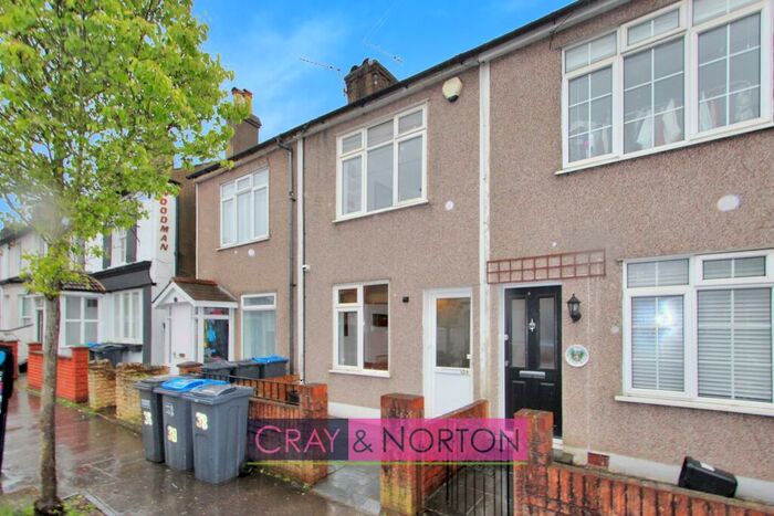 2 Bedroom House To Rent In Upland Road, South Croydon, CR2