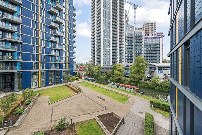 1 Bedroom Flat For Sale In Hatton Road, Wembley, HA0