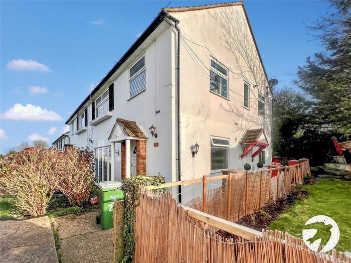 3 Bedroom Maisonette To Rent In Three Corners, Bexleyheath, DA7