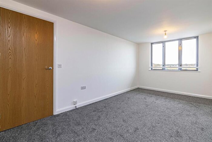 1 Bedroom Flat To Rent In Mansfield Road, Nottingham, NG1