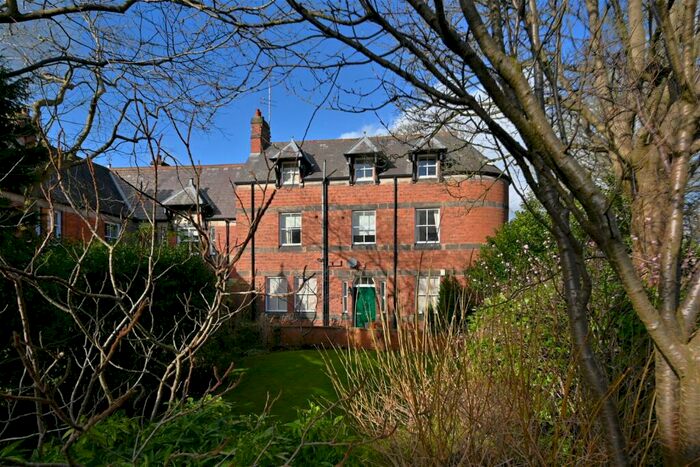 1 Bedroom Flat To Rent In Flat, Beverley House, Station Parade, Harrogate, HG1