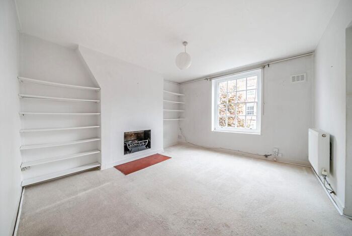 2 Bedroom Flat To Rent In Kilner House, Clayton Street, SE11