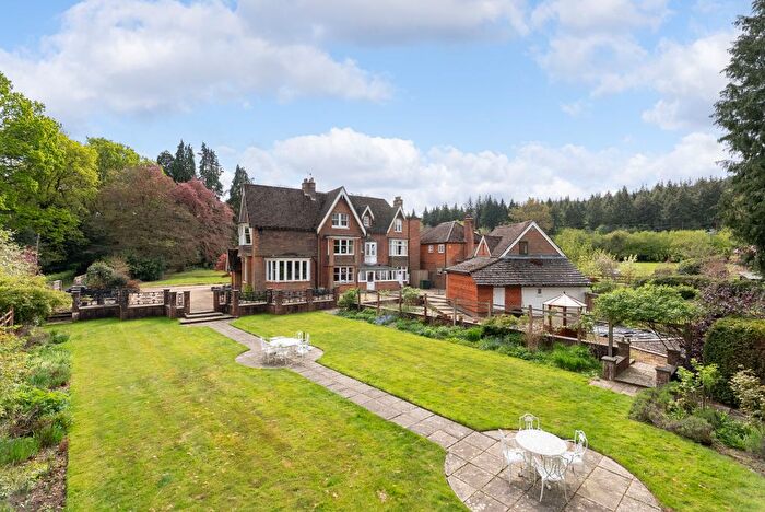 6 Bedroom Semi-Detached House For Sale In Redlands Bank House, Horsham Road, Mid Holmwood, RH5