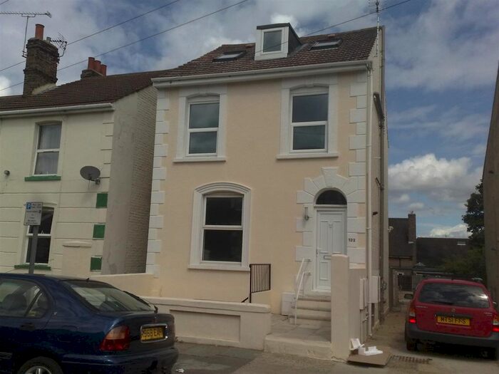 1 Bedroom Flat To Rent In Trafalgar Street, Gillingham, ME7