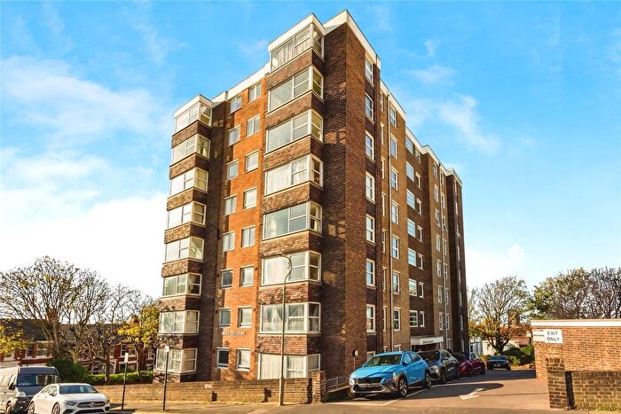 2 Bedroom Flat For Sale In Belle Vue Gardens, Brighton, East Sussex, BN2