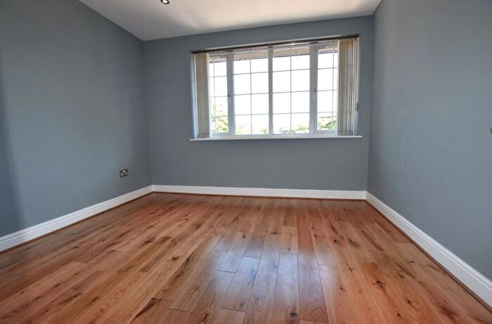 1 Bedroom Property To Rent In Queens Road, Croydon, Surrey, CR0