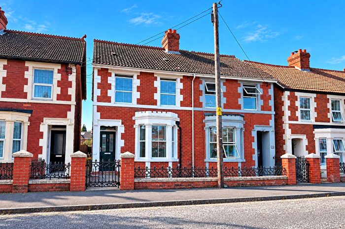 3 Bedroom Semi-Detached House For Sale In Station Road, Westbury, BA13