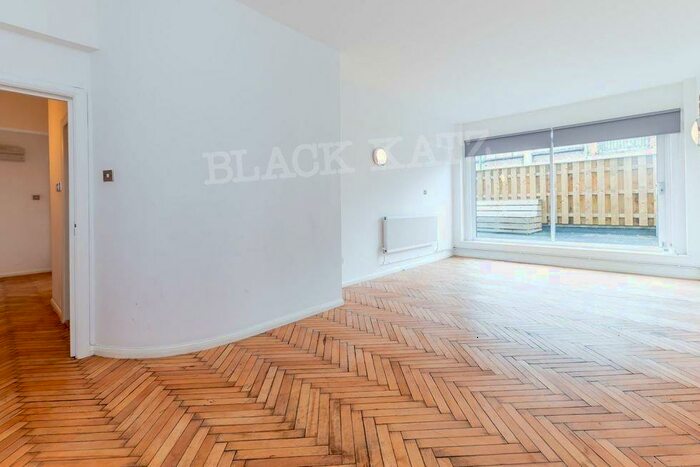 2 Bedroom Flat To Rent In Grove House-tudor Road, E9